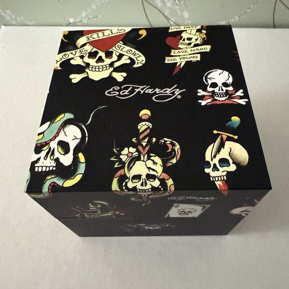 Ed Hardy Men’s Golden Skull Face Watch Black Sneak Floral Strap Goth New - Picture 4 of 4